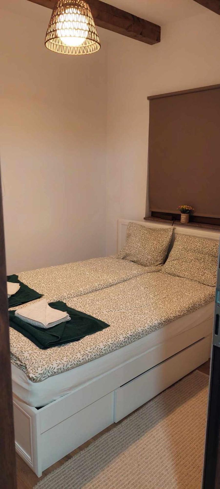 Aqua Garden Villa Миеркуря Чук Екстериор снимка